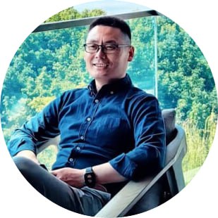基金会理事长陈荣华