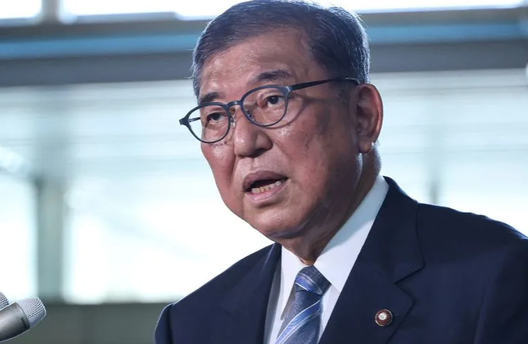 石破茂在选举失败和贸易协议后数周宣布辞职